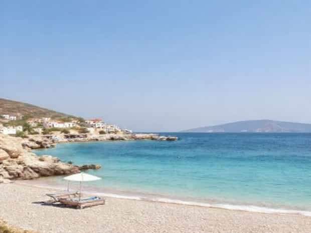 Best Beach Towns In Peloponnese