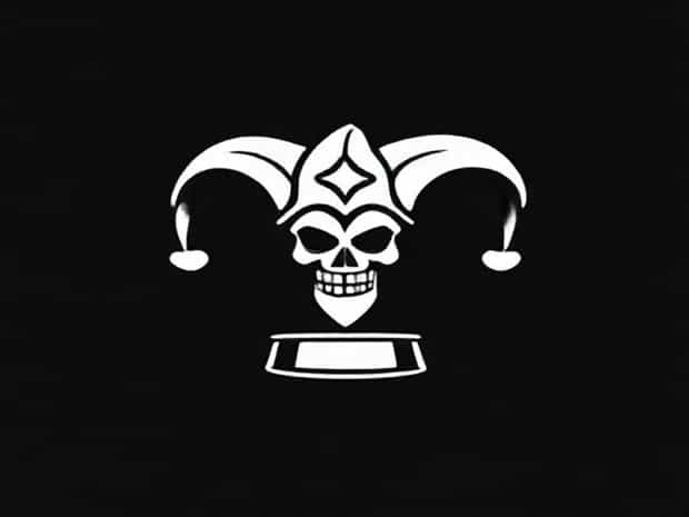 Jester'S Cap Vs Symbol Of Avarice