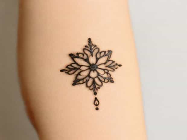 Kano Sellotape Henna Design